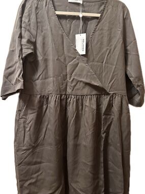 LA RELAXED- Olive, 100 lyocell, Woven dress, 3/4 sleeves.